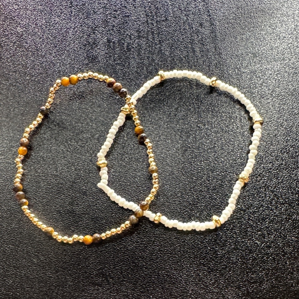 Gold & White Beaded Stretch Bracelet Set - Elegant Women's Jewelry
